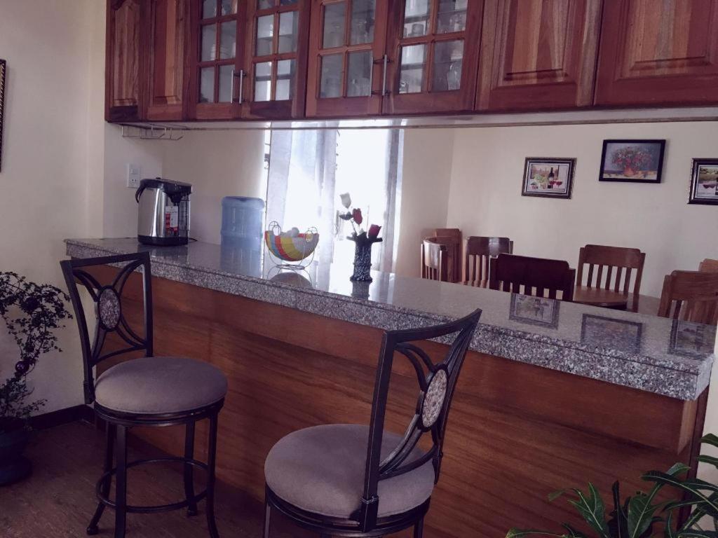 Hillside Villa Basco Luaran gambar