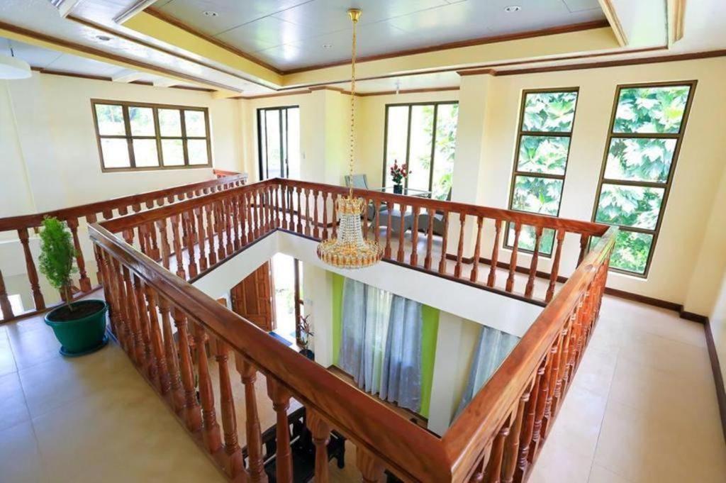 Hillside Villa Basco Luaran gambar